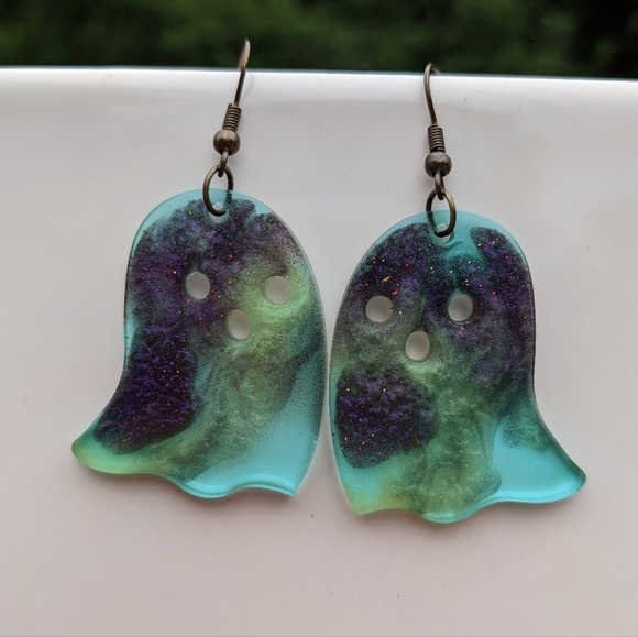 Spooky Ghost Earrings Handmade Resin Art Cute Goth Sparkly Halloween Jewelry - Picture 6 of 8